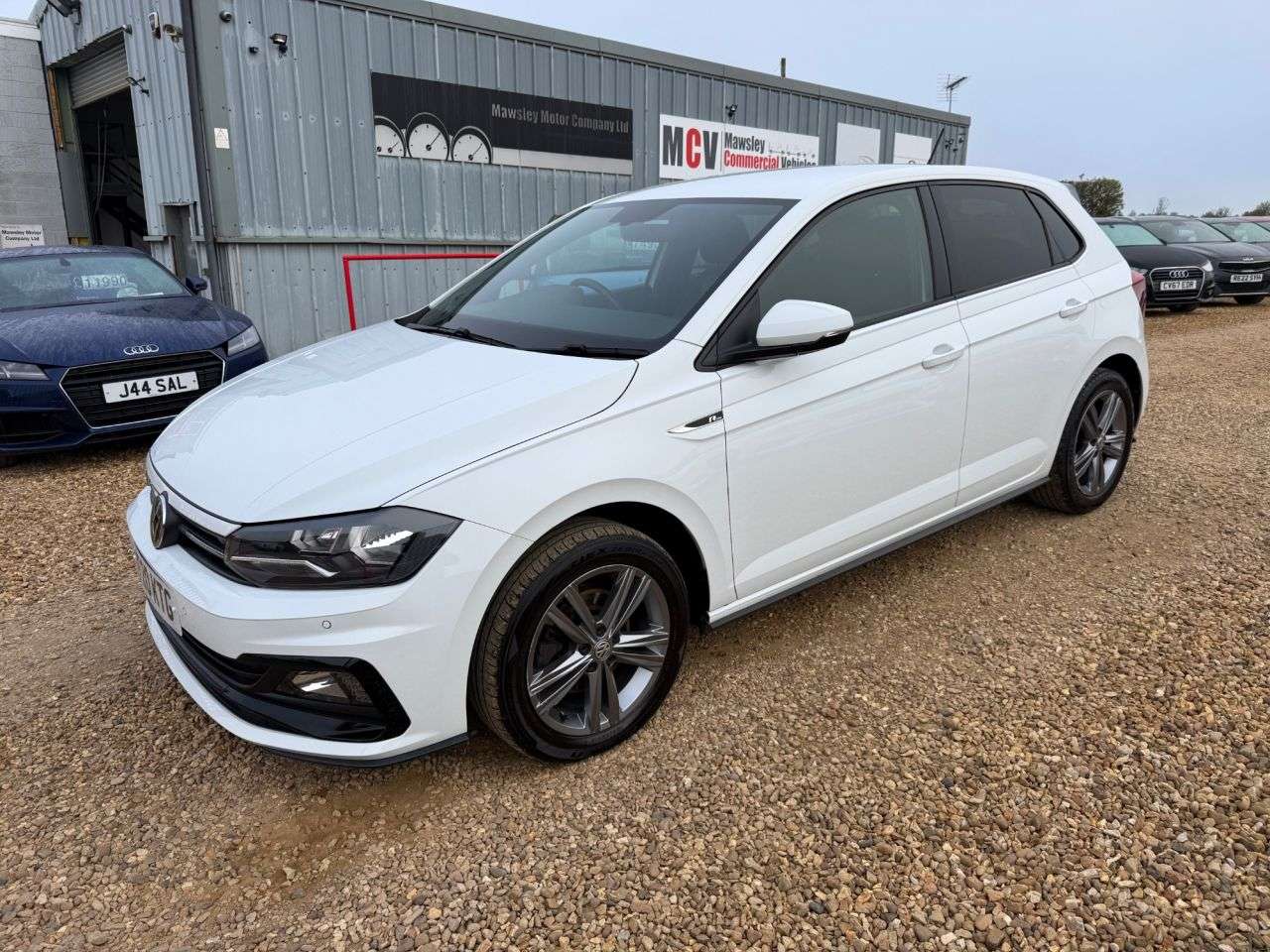 A 2020 VOLKSWAGEN POLO 1.0 TSI GPF R-Line Hatchback 5dr Petrol Manual Euro 6 (s/s) (115 ps) A 2020 VOLKSWAGEN POLO 1.0 TSI GPF R-Line Hatchback 5dr Petrol Manual Euro 6 (s/s) (115 ps)