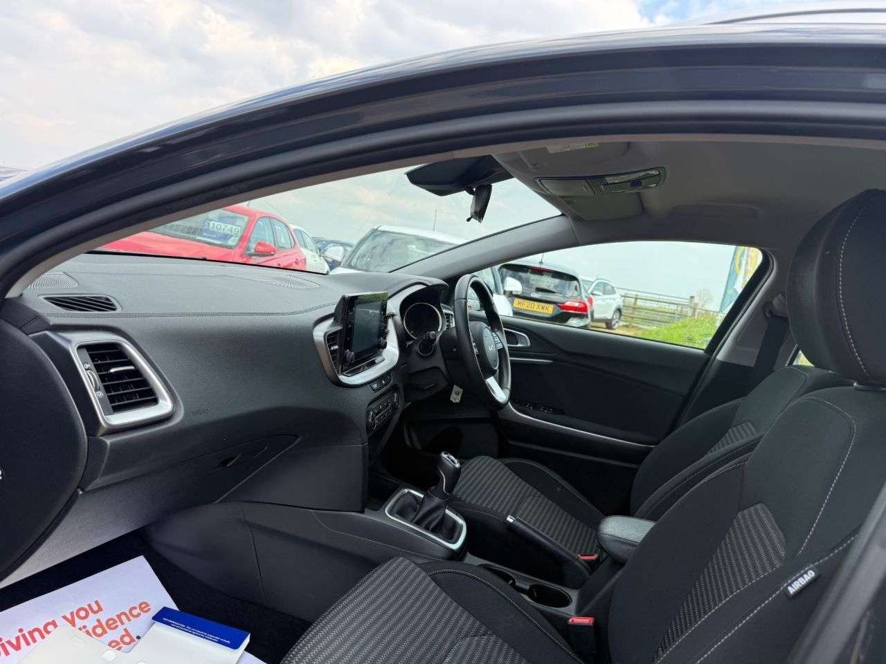 A 2022 KIA XCEED 1.0 T-GDi 2 SUV 5dr Petrol Manual Euro 6 (s/s) (118 bhp) A 2022 KIA XCEED 1.0 T-GDi 2 SUV 5dr Petrol Manual Euro 6 (s/s) (118 bhp)