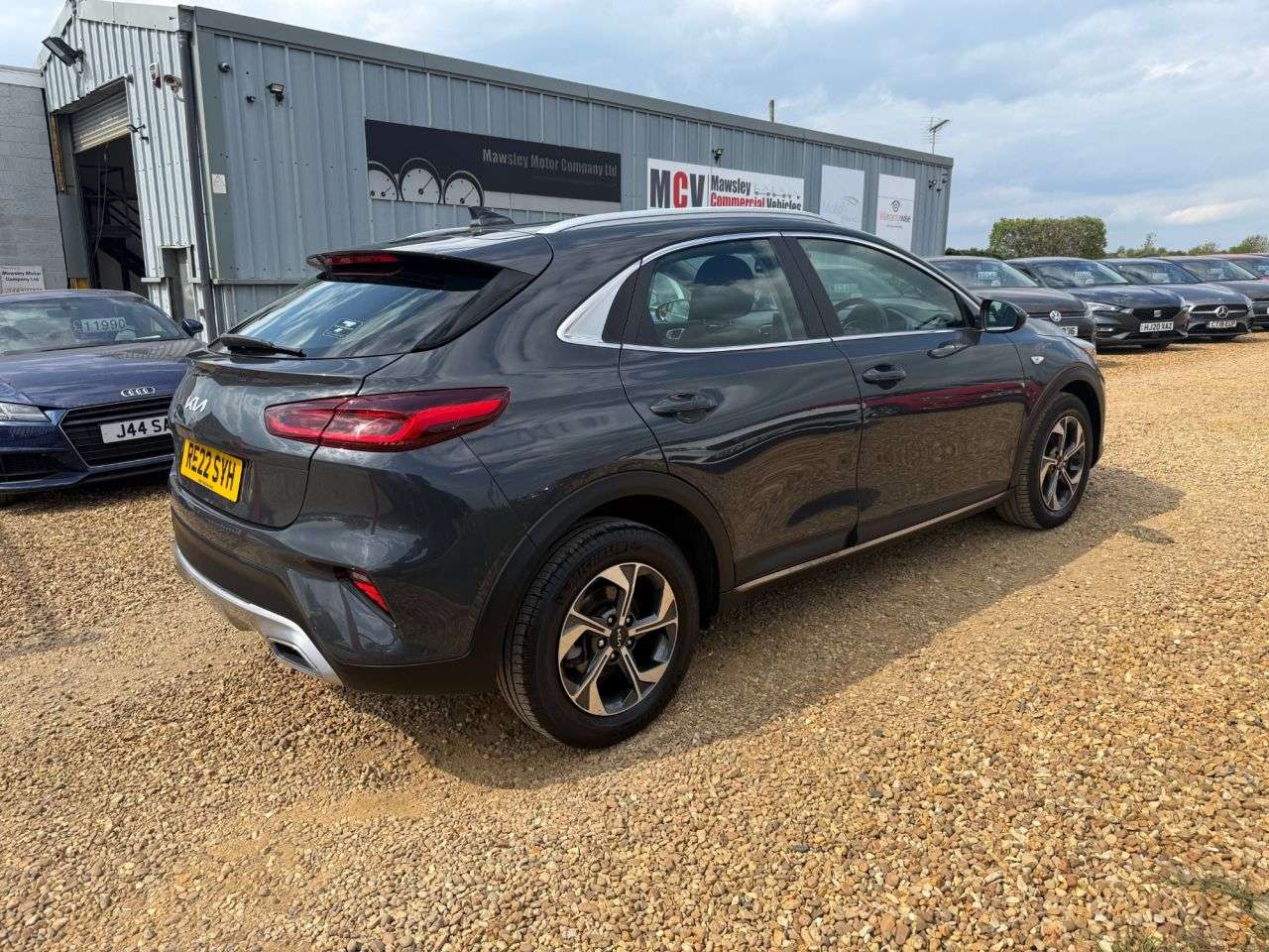 A 2022 KIA XCEED 1.0 T-GDi 2 SUV 5dr Petrol Manual Euro 6 (s/s) (118 bhp) A 2022 KIA XCEED 1.0 T-GDi 2 SUV 5dr Petrol Manual Euro 6 (s/s) (118 bhp)