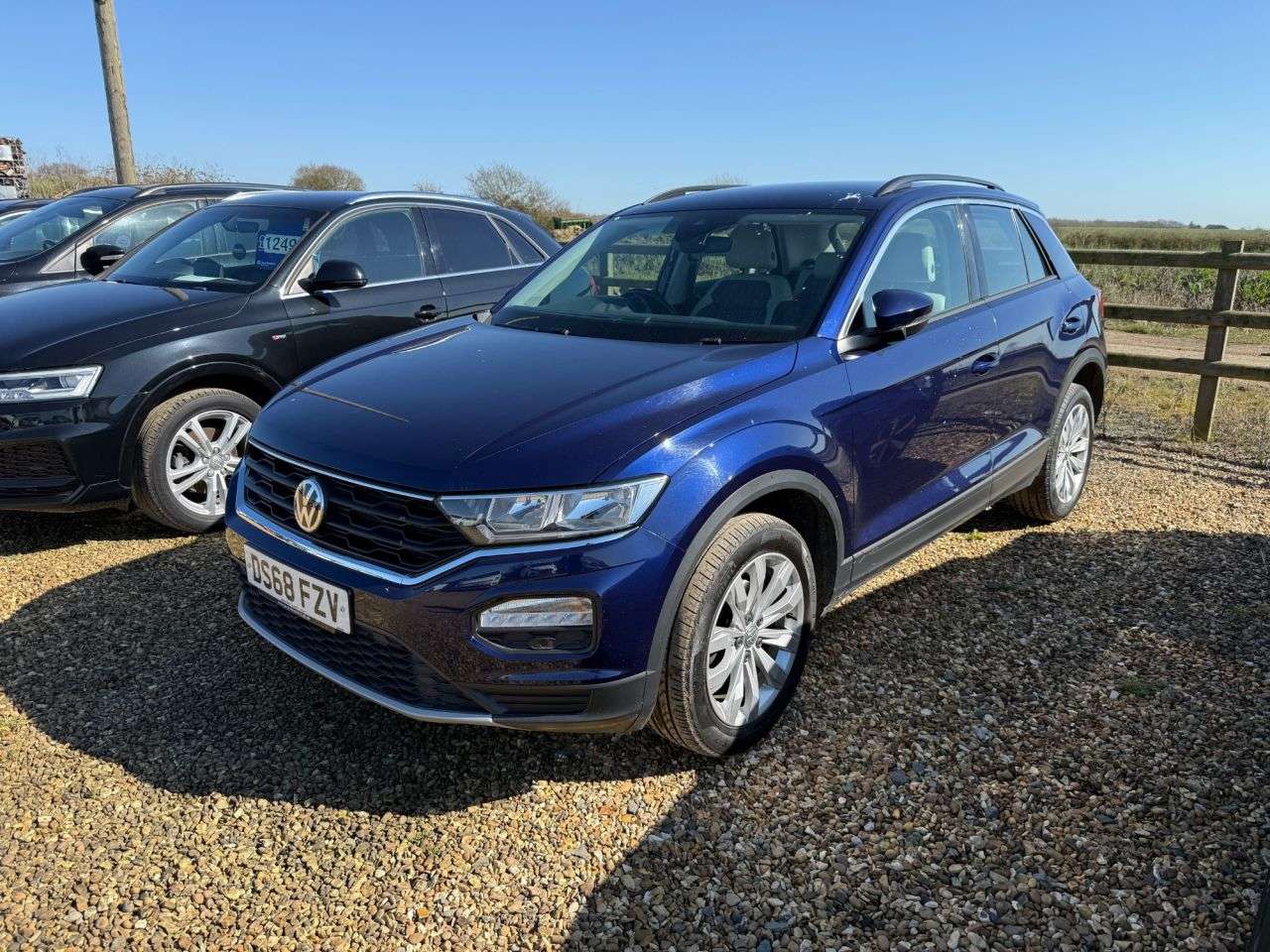 A 2018 VOLKSWAGEN T-ROC 1.0 TSI GPF SE SUV 5dr Petrol Manual Euro 6 (s/s) (115 ps) A 2018 VOLKSWAGEN T-ROC 1.0 TSI GPF SE SUV 5dr Petrol Manual Euro 6 (s/s) (115 ps)