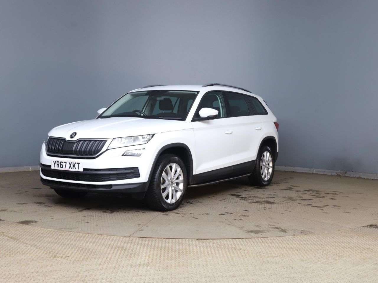 A 2017 SKODA KODIAQ 2.0 TDI SE SUV 5dr Diesel Manual 4WD Euro 6 (s/s) (7 Seat) (150 ps) A 2017 SKODA KODIAQ 2.0 TDI SE SUV 5dr Diesel Manual 4WD Euro 6 (s/s) (7 Seat) (150 ps)