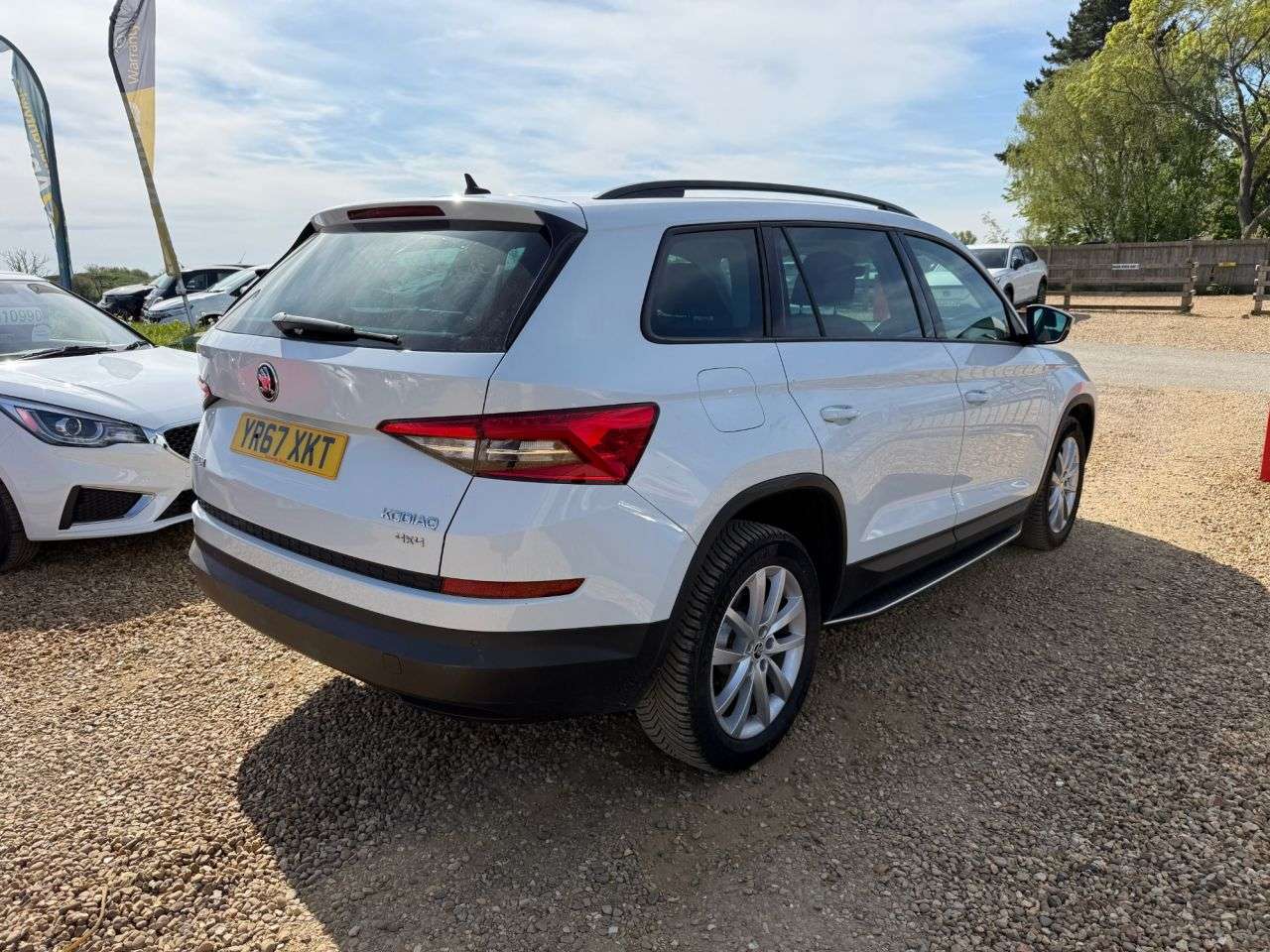 A 2017 SKODA KODIAQ 2.0 TDI SE SUV 5dr Diesel Manual 4WD Euro 6 (s/s) (7 Seat) (150 ps) A 2017 SKODA KODIAQ 2.0 TDI SE SUV 5dr Diesel Manual 4WD Euro 6 (s/s) (7 Seat) (150 ps)