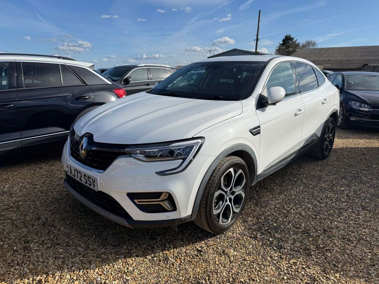 A 2023 RENAULT ARKANA 1.6 E-TECH S Edition SUV 5dr Petrol Hybrid Auto 2WD Euro 6 (s/s) (145 bhp) A 2023 RENAULT ARKANA 1.6 E-TECH S Edition SUV 5dr Petrol Hybrid Auto 2WD Euro 6 (s/s) (145 bhp)