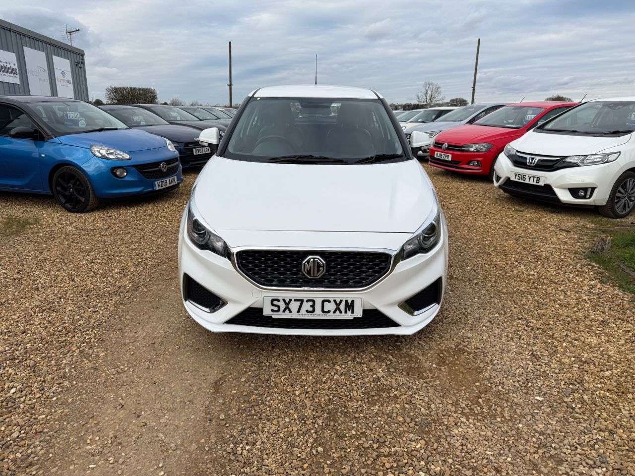 A 2024 MG MG3 1.5 VTi-TECH Exclusive Nav Hatchback 5dr Petrol Manual Euro 6 (s/s) (106 ps A 2024 MG MG3 1.5 VTi-TECH Exclusive Nav Hatchback 5dr Petrol Manual Euro 6 (s/s) (106 ps