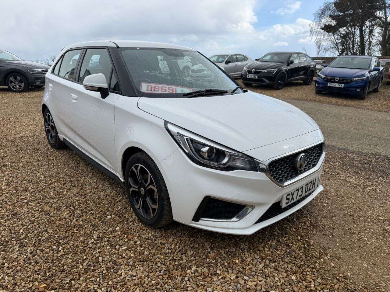 A 2024 MG MG3 1.5 VTi-TECH Exclusive Nav Hatchback 5dr Petrol Manual Euro 6 (s/s) (106 ps A 2024 MG MG3 1.5 VTi-TECH Exclusive Nav Hatchback 5dr Petrol Manual Euro 6 (s/s) (106 ps