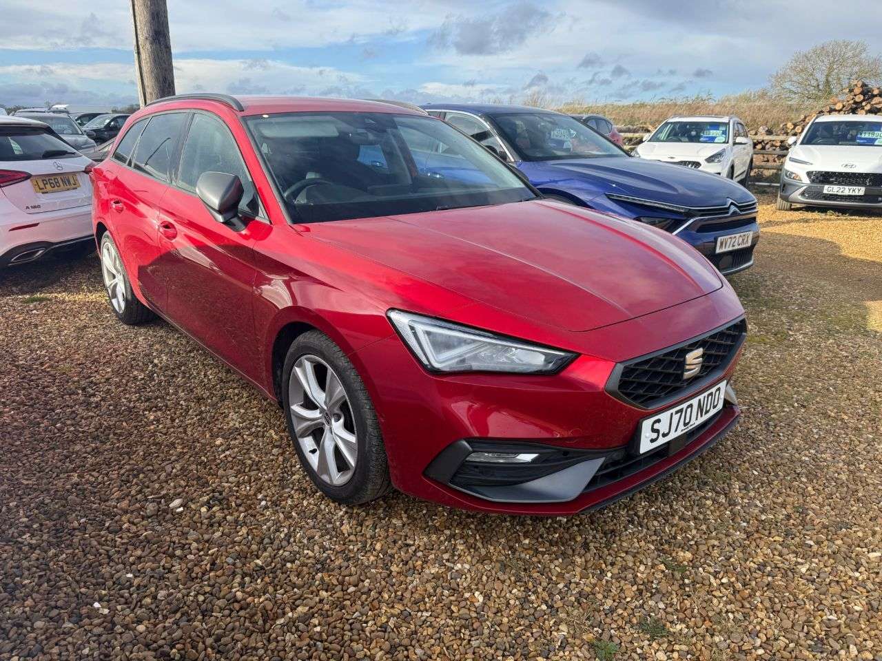 A 2020 SEAT LEON 1.5 TSI EVO FR Estate 5dr Petrol Manual Euro 6 (s/s) (130 ps) A 2020 SEAT LEON 1.5 TSI EVO FR Estate 5dr Petrol Manual Euro 6 (s/s) (130 ps)