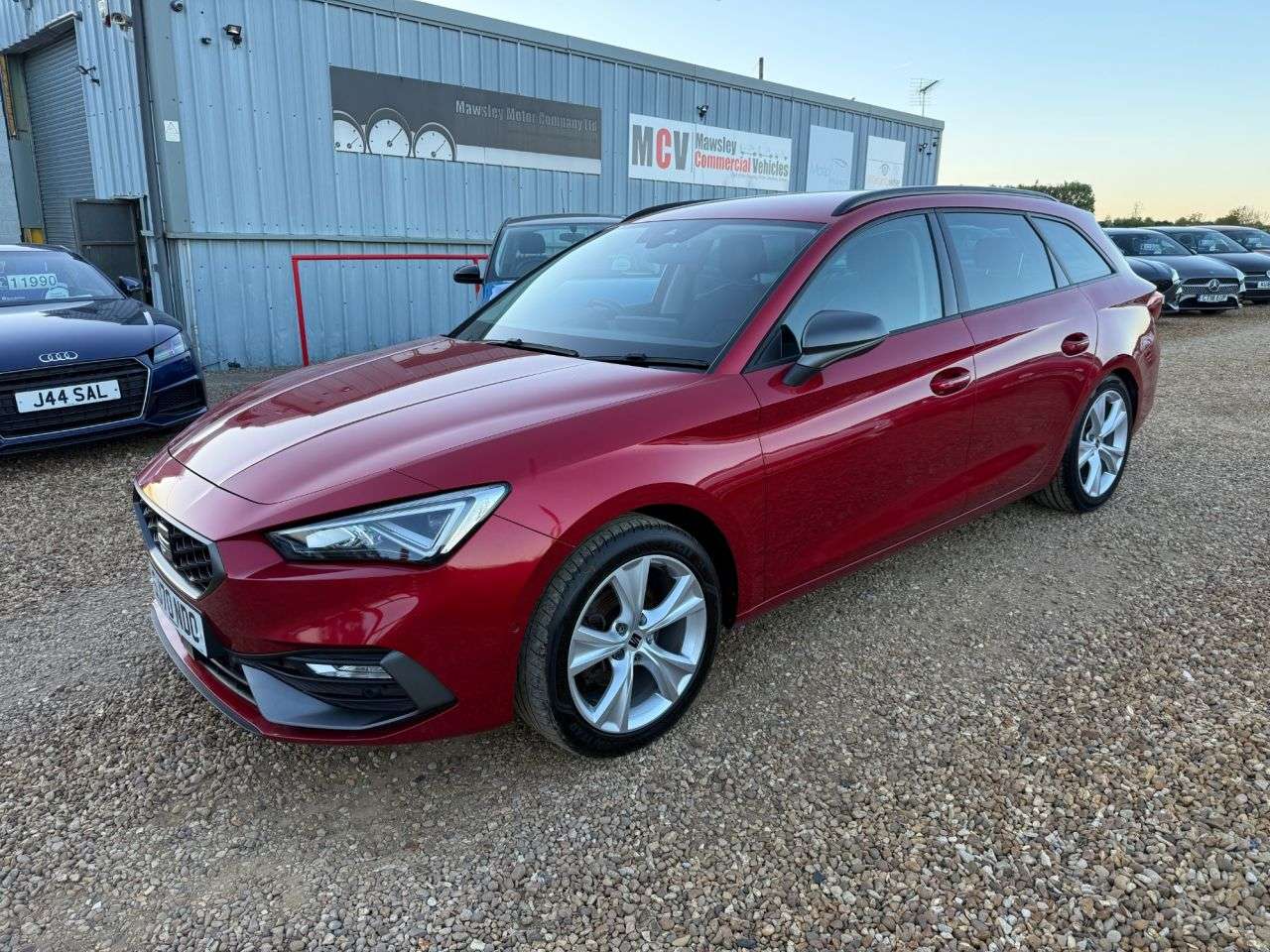 A 2020 SEAT LEON 1.5 TSI EVO FR Estate 5dr Petrol Manual Euro 6 (s/s) (130 ps) A 2020 SEAT LEON 1.5 TSI EVO FR Estate 5dr Petrol Manual Euro 6 (s/s) (130 ps)