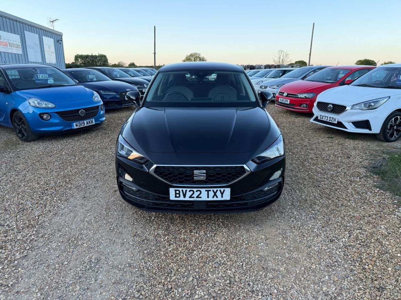 A 2022 SEAT LEON 1.0 TSI EVO SE Hatchback 5dr Petrol Manual Euro 6 (s/s) (110 ps) A 2022 SEAT LEON 1.0 TSI EVO SE Hatchback 5dr Petrol Manual Euro 6 (s/s) (110 ps)