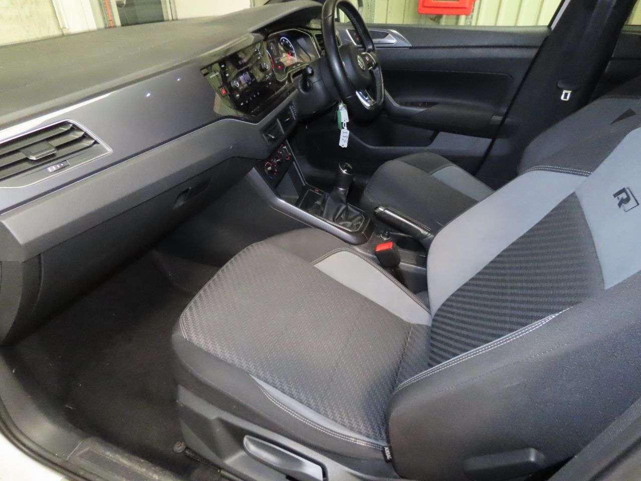 A 2020 VOLKSWAGEN POLO 1.0 TSI GPF R-Line Hatchback 5dr Petrol Manual Euro 6 (s/s) (95 ps) A 2020 VOLKSWAGEN POLO 1.0 TSI GPF R-Line Hatchback 5dr Petrol Manual Euro 6 (s/s) (95 ps)