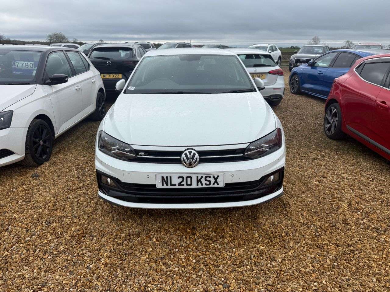 A 2020 VOLKSWAGEN POLO 1.0 TSI GPF R-Line Hatchback 5dr Petrol Manual Euro 6 (s/s) (95 ps) A 2020 VOLKSWAGEN POLO 1.0 TSI GPF R-Line Hatchback 5dr Petrol Manual Euro 6 (s/s) (95 ps)