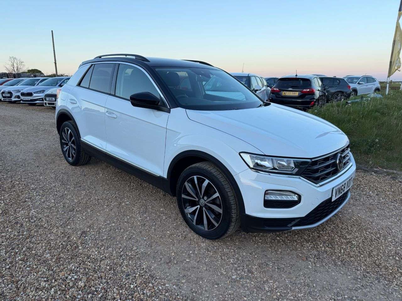 2018 VOLKSWAGEN T-ROC 2018 VOLKSWAGEN T-ROC