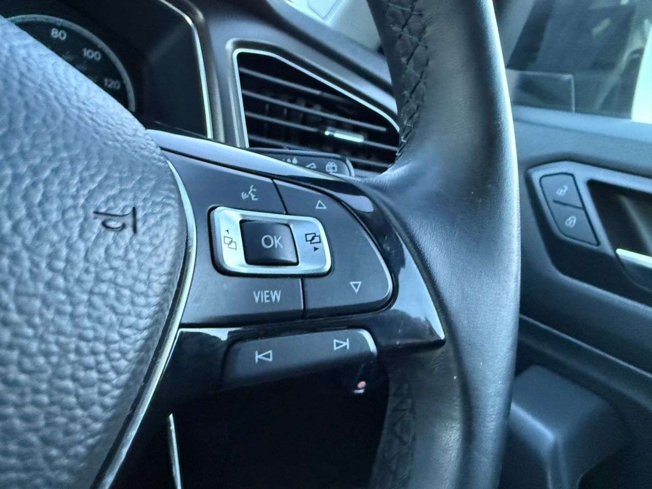 2018 VOLKSWAGEN T-ROC 2018 VOLKSWAGEN T-ROC