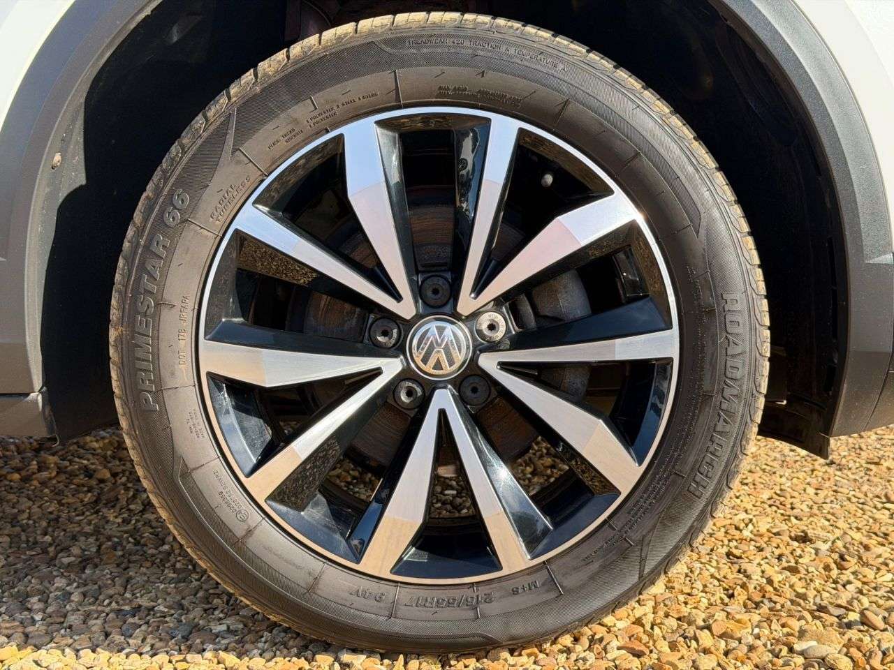 2018 VOLKSWAGEN T-ROC 2018 VOLKSWAGEN T-ROC
