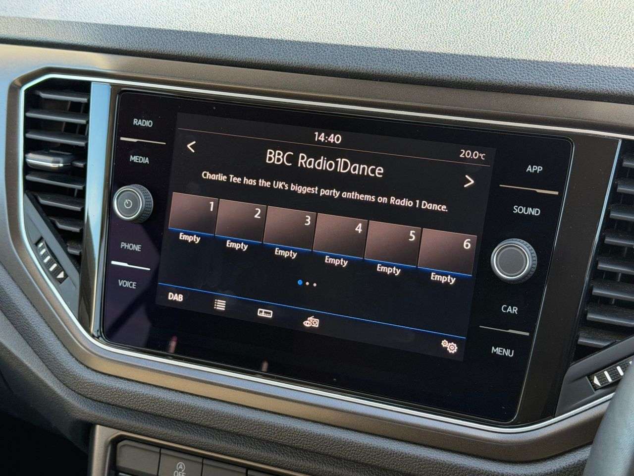 2018 VOLKSWAGEN T-ROC 2018 VOLKSWAGEN T-ROC