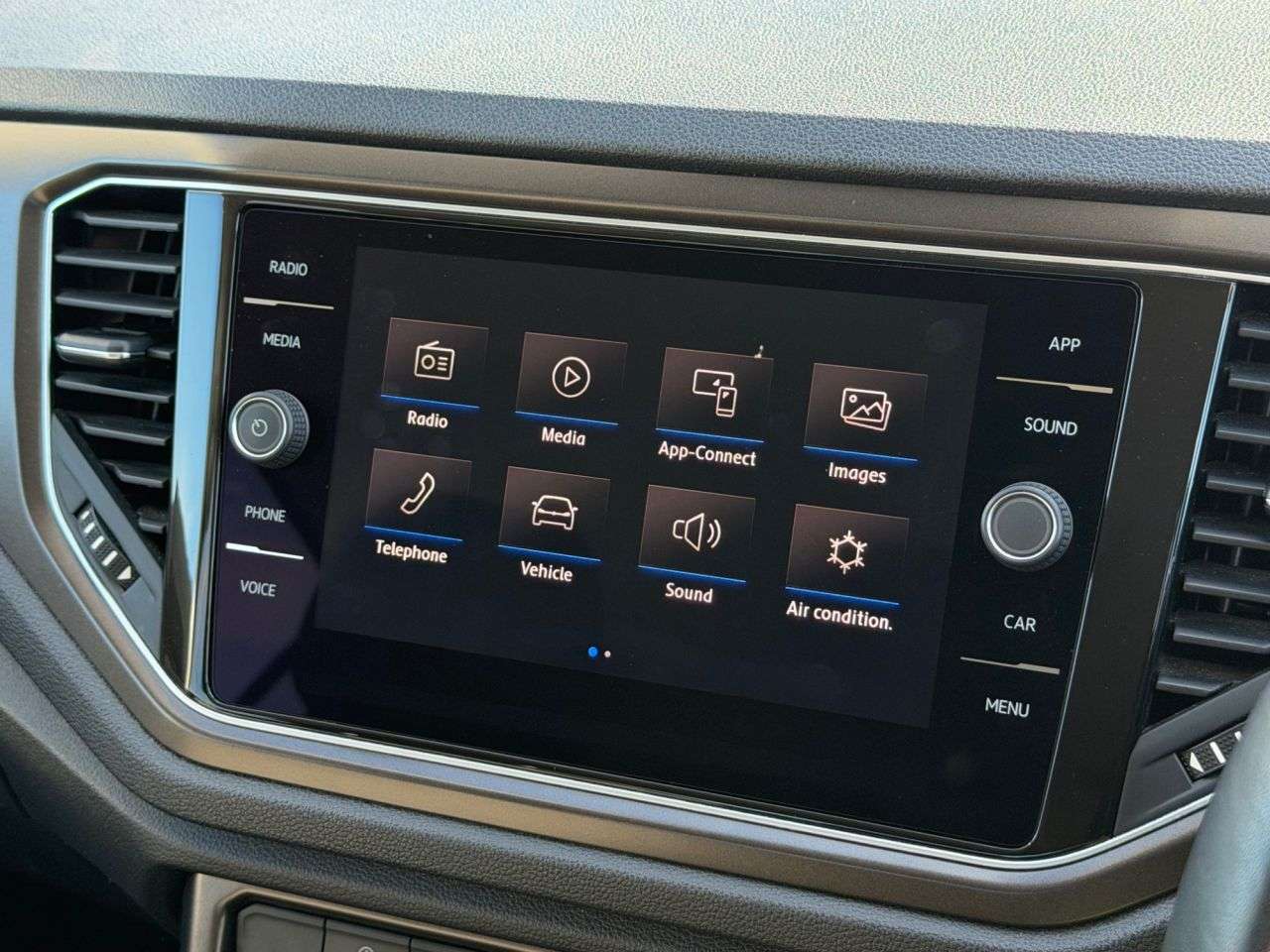 2018 VOLKSWAGEN T-ROC 2018 VOLKSWAGEN T-ROC
