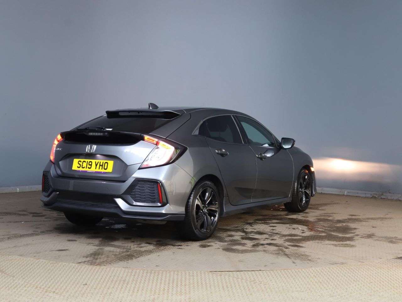 A 2019 HONDA CIVIC 1.0 VTEC Turbo SR Hatchback 5dr Petrol Manual Euro 6 (s/s) (126 ps) A 2019 HONDA CIVIC 1.0 VTEC Turbo SR Hatchback 5dr Petrol Manual Euro 6 (s/s) (126 ps)