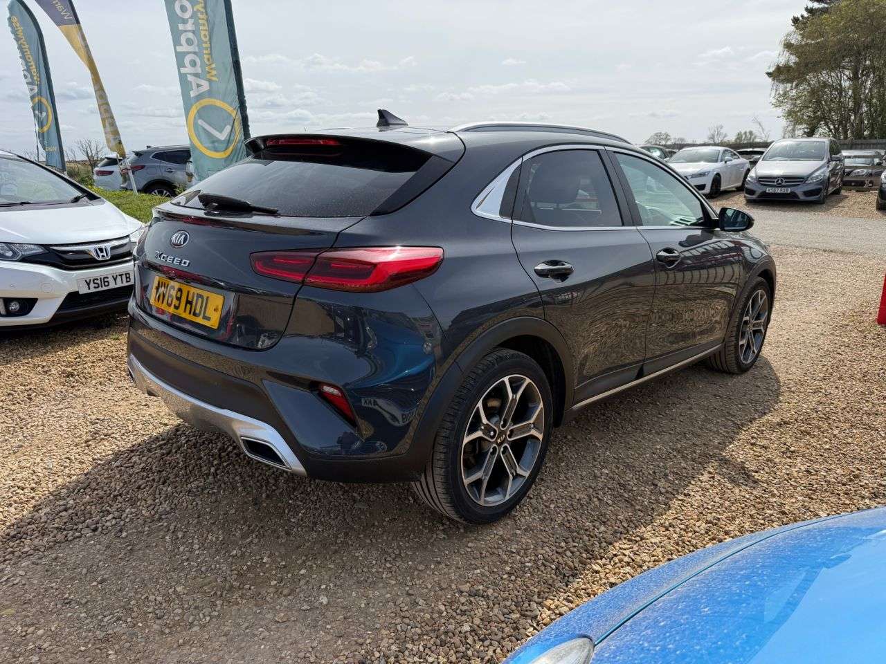 A 2020 KIA XCEED 1.0 T-GDi 3 SUV 5dr Petrol Manual Euro 6 (s/s) (118 bhp) A 2020 KIA XCEED 1.0 T-GDi 3 SUV 5dr Petrol Manual Euro 6 (s/s) (118 bhp)