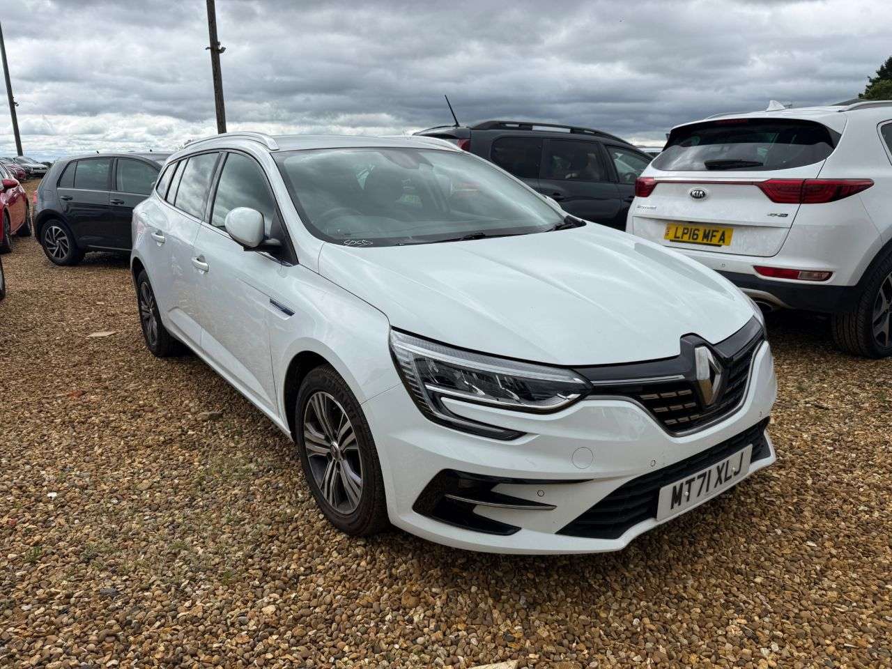 A 2022 RENAULT MEGANE 1.5 Blue dCi Iconic Sport Tourer 5dr Diesel Manual Euro 6 (s/s) (115 ps) A 2022 RENAULT MEGANE 1.5 Blue dCi Iconic Sport Tourer 5dr Diesel Manual Euro 6 (s/s) (115 ps)