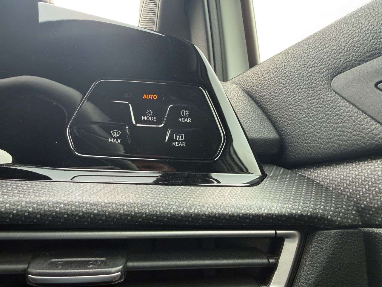 2022 VOLKSWAGEN GOLF 2022 VOLKSWAGEN GOLF
