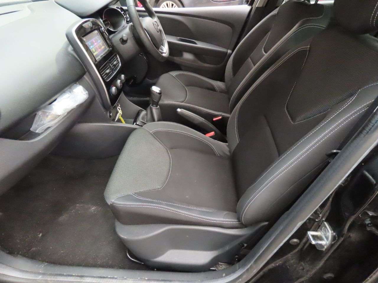 2018 RENAULT CLIO 2018 RENAULT CLIO