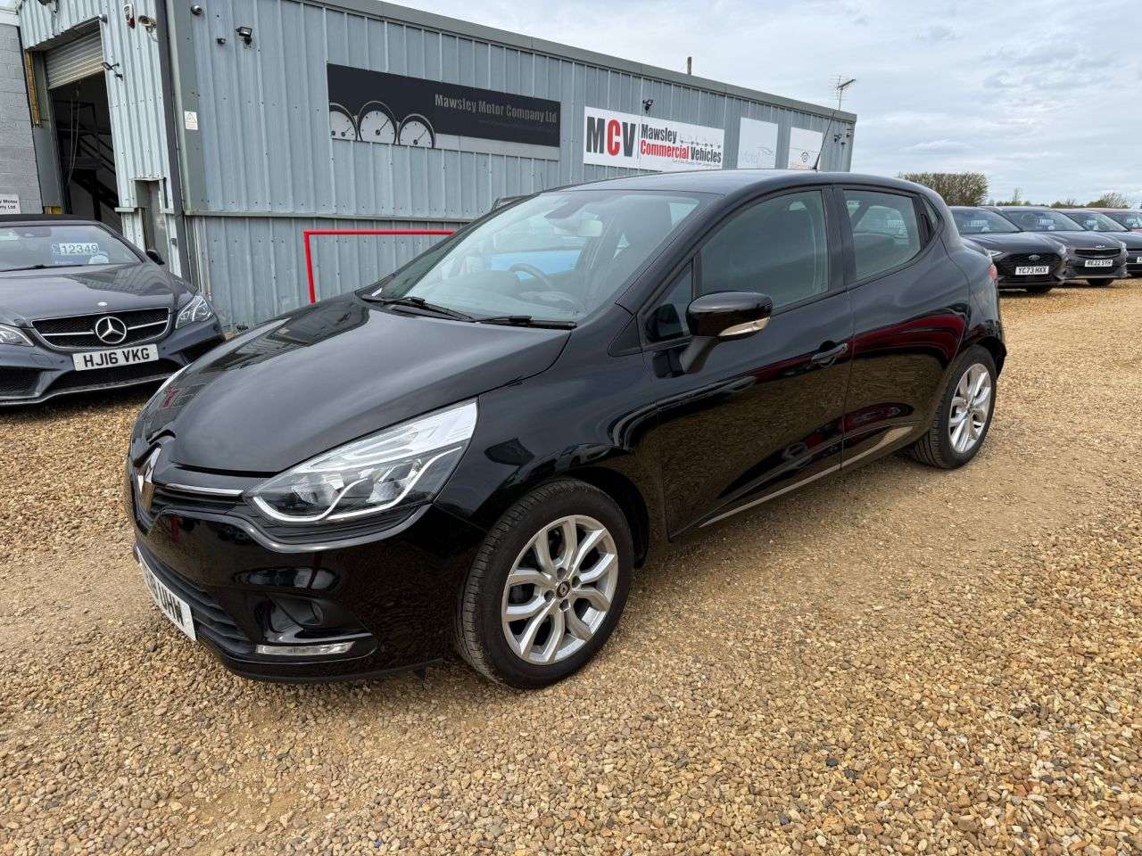 2018 RENAULT CLIO 2018 RENAULT CLIO
