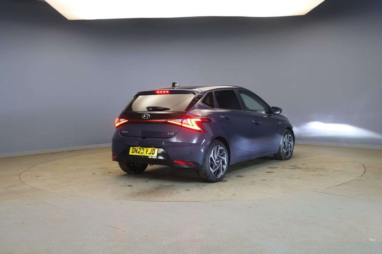 A 2023 HYUNDAI I20 1.0 T-GDi MHEV Premium Hatchback 5dr Petrol Hybrid DCT Euro 6 (s/s) (100 ps A 2023 HYUNDAI I20 1.0 T-GDi MHEV Premium Hatchback 5dr Petrol Hybrid DCT Euro 6 (s/s) (100 ps