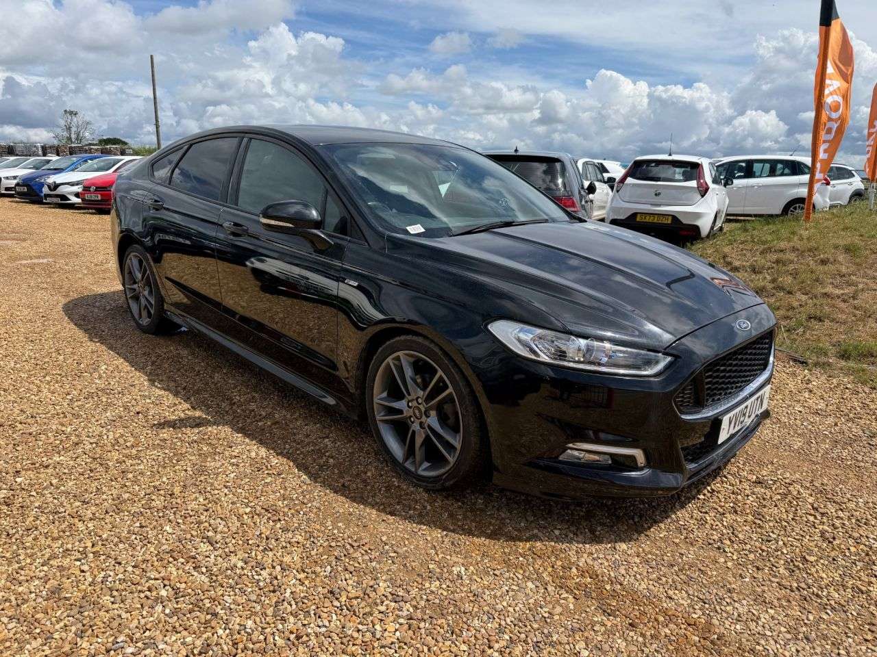 A 2019 FORD MONDEO 2.0 TDCi ST-Line Edition Hatchback 5dr Diesel Powershift Euro 6 (s/s) (180 A 2019 FORD MONDEO 2.0 TDCi ST-Line Edition Hatchback 5dr Diesel Powershift Euro 6 (s/s) (180
