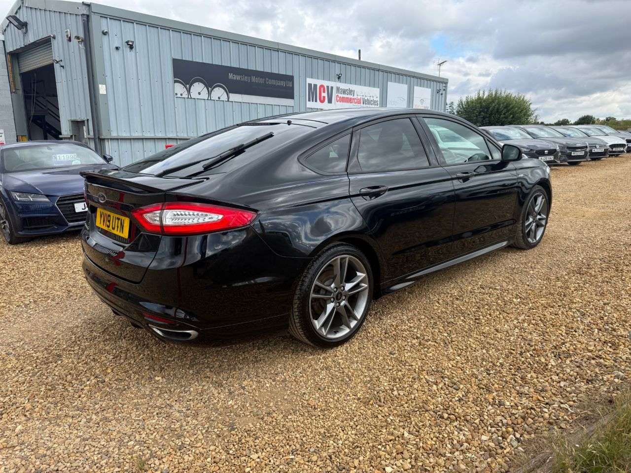 A 2019 FORD MONDEO 2.0 TDCi ST-Line Edition Hatchback 5dr Diesel Powershift Euro 6 (s/s) (180 A 2019 FORD MONDEO 2.0 TDCi ST-Line Edition Hatchback 5dr Diesel Powershift Euro 6 (s/s) (180