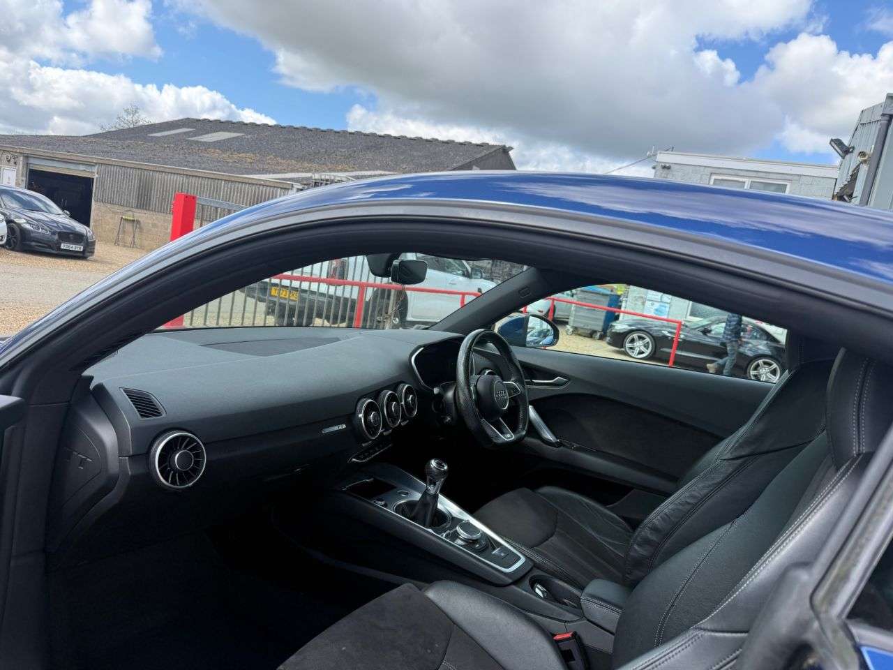 A 2017 AUDI TT 1.8 TFSI S line Coupe 3dr Petrol Manual Euro 6 (s/s) (180 ps) A 2017 AUDI TT 1.8 TFSI S line Coupe 3dr Petrol Manual Euro 6 (s/s) (180 ps)