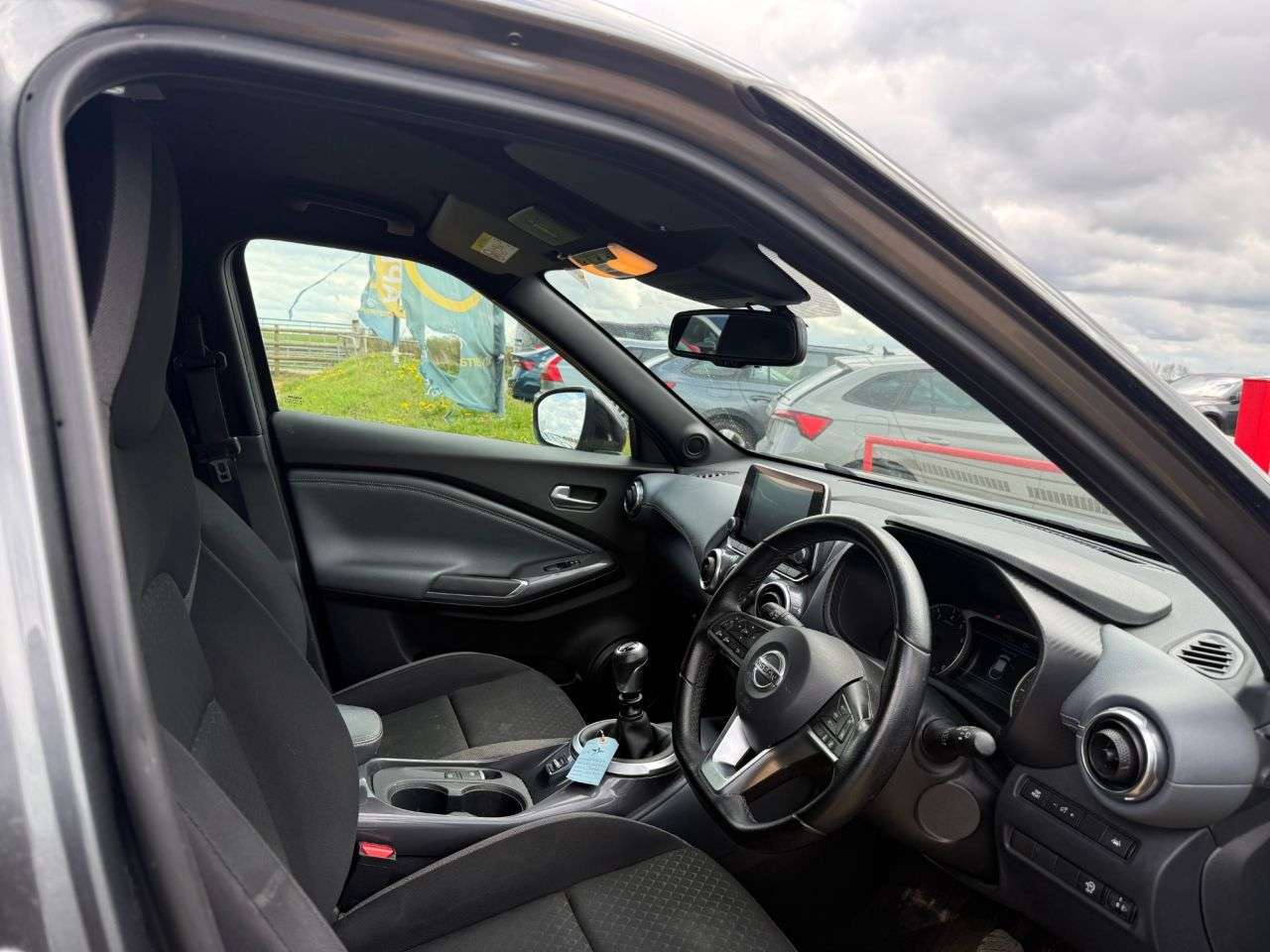 A 2021 NISSAN JUKE 1.0 DIG-T N-Connecta SUV 5dr Petrol Manual Euro 6 (s/s) (114 ps) A 2021 NISSAN JUKE 1.0 DIG-T N-Connecta SUV 5dr Petrol Manual Euro 6 (s/s) (114 ps)