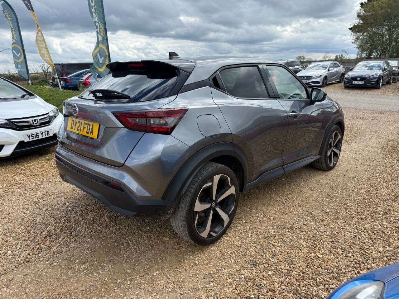 A 2021 NISSAN JUKE 1.0 DIG-T N-Connecta SUV 5dr Petrol Manual Euro 6 (s/s) (114 ps) A 2021 NISSAN JUKE 1.0 DIG-T N-Connecta SUV 5dr Petrol Manual Euro 6 (s/s) (114 ps)