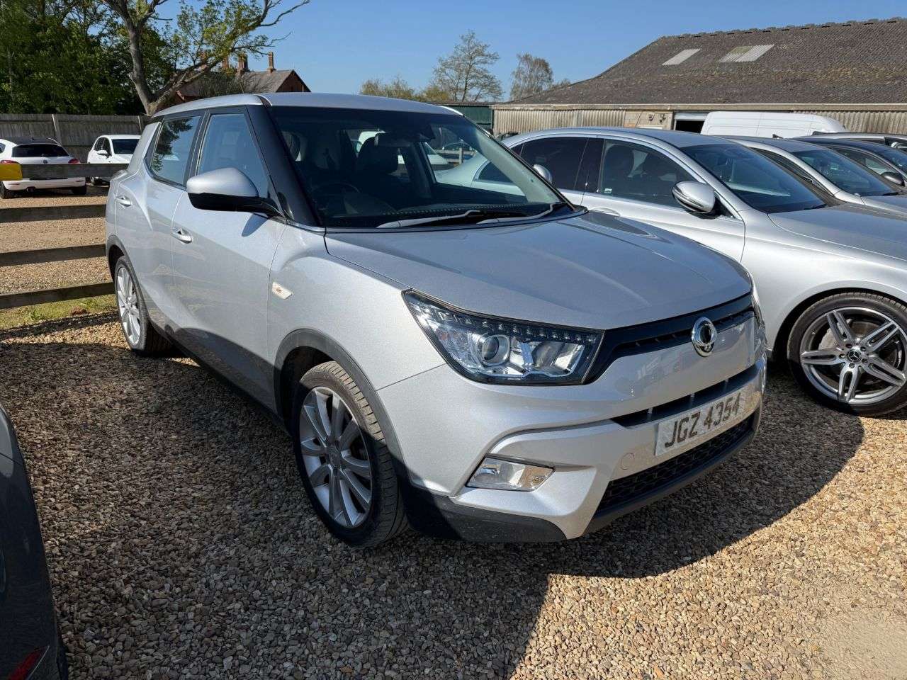 A 2018 SSANGYONG TIVOLI 1.6 e-XDi EX SUV 5dr Diesel Manual Euro 6 (115 ps) A 2018 SSANGYONG TIVOLI 1.6 e-XDi EX SUV 5dr Diesel Manual Euro 6 (115 ps)