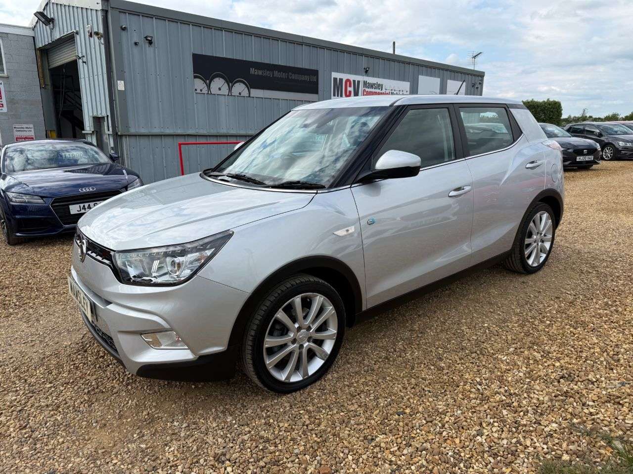 A 2018 SSANGYONG TIVOLI 1.6 e-XDi EX SUV 5dr Diesel Manual Euro 6 (115 ps) A 2018 SSANGYONG TIVOLI 1.6 e-XDi EX SUV 5dr Diesel Manual Euro 6 (115 ps)