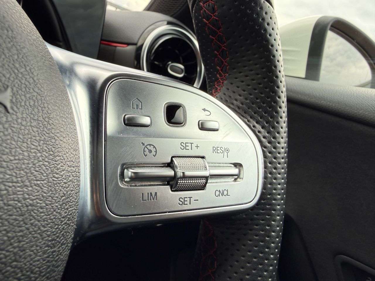 2018 MERCEDES-BENZ A-CLASS 2018 MERCEDES-BENZ A-CLASS
