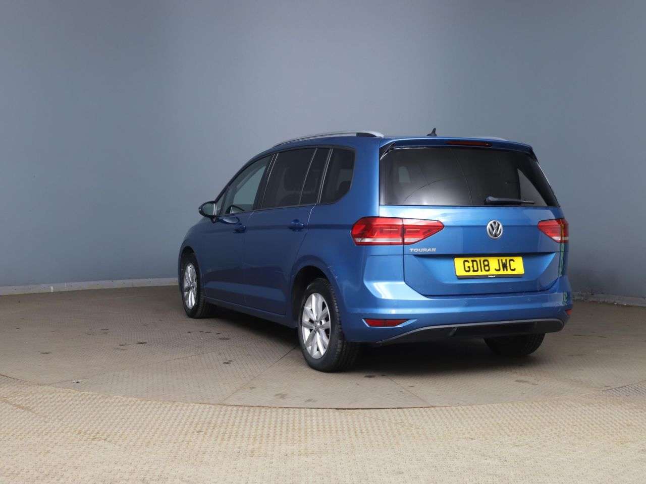 2018 VOLKSWAGEN TOURAN 2018 VOLKSWAGEN TOURAN