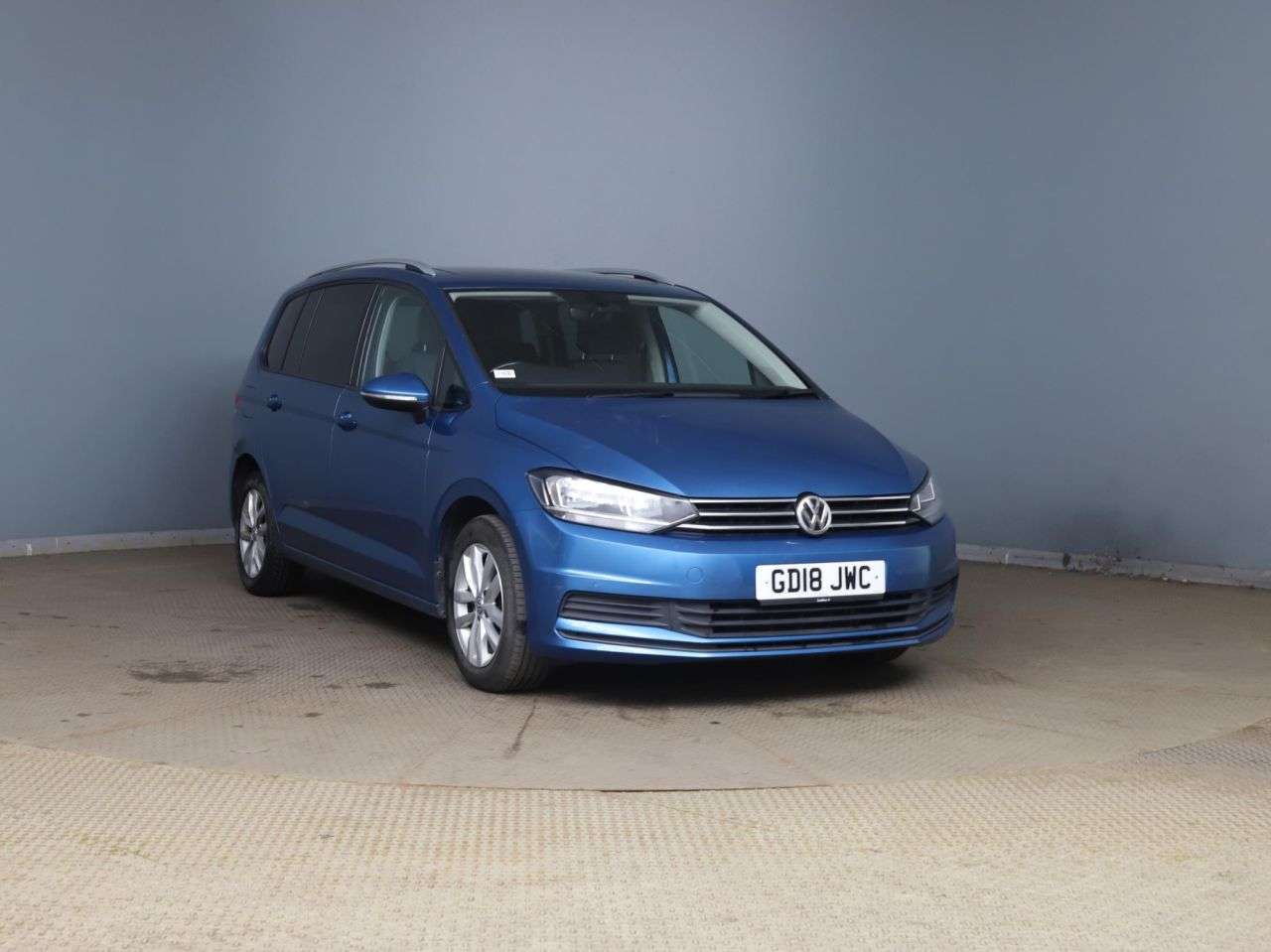 A 2018 VOLKSWAGEN TOURAN 1.6 TDI SE Family MPV 5dr Diesel Manual Euro 6 (s/s) (115 ps) A 2018 VOLKSWAGEN TOURAN 1.6 TDI SE Family MPV 5dr Diesel Manual Euro 6 (s/s) (115 ps)