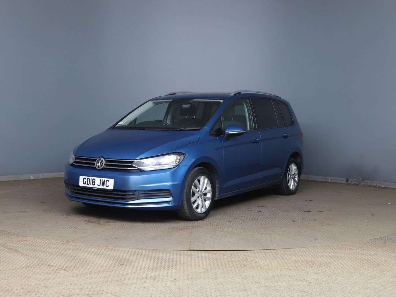 2018 VOLKSWAGEN TOURAN 2018 VOLKSWAGEN TOURAN