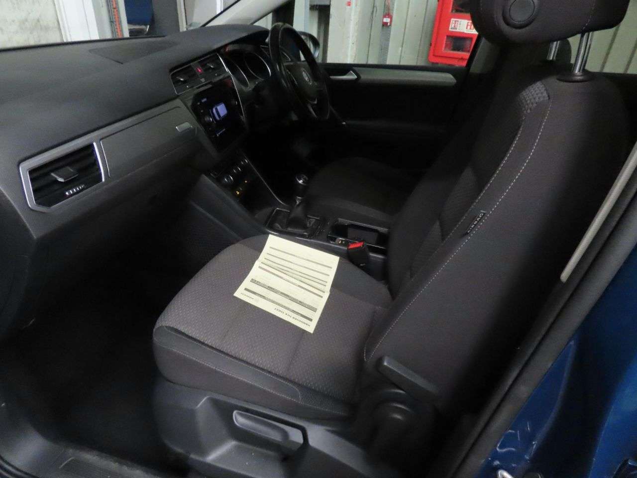 A 2018 VOLKSWAGEN TOURAN 1.6 TDI SE Family MPV 5dr Diesel Manual Euro 6 (s/s) (115 ps) A 2018 VOLKSWAGEN TOURAN 1.6 TDI SE Family MPV 5dr Diesel Manual Euro 6 (s/s) (115 ps)