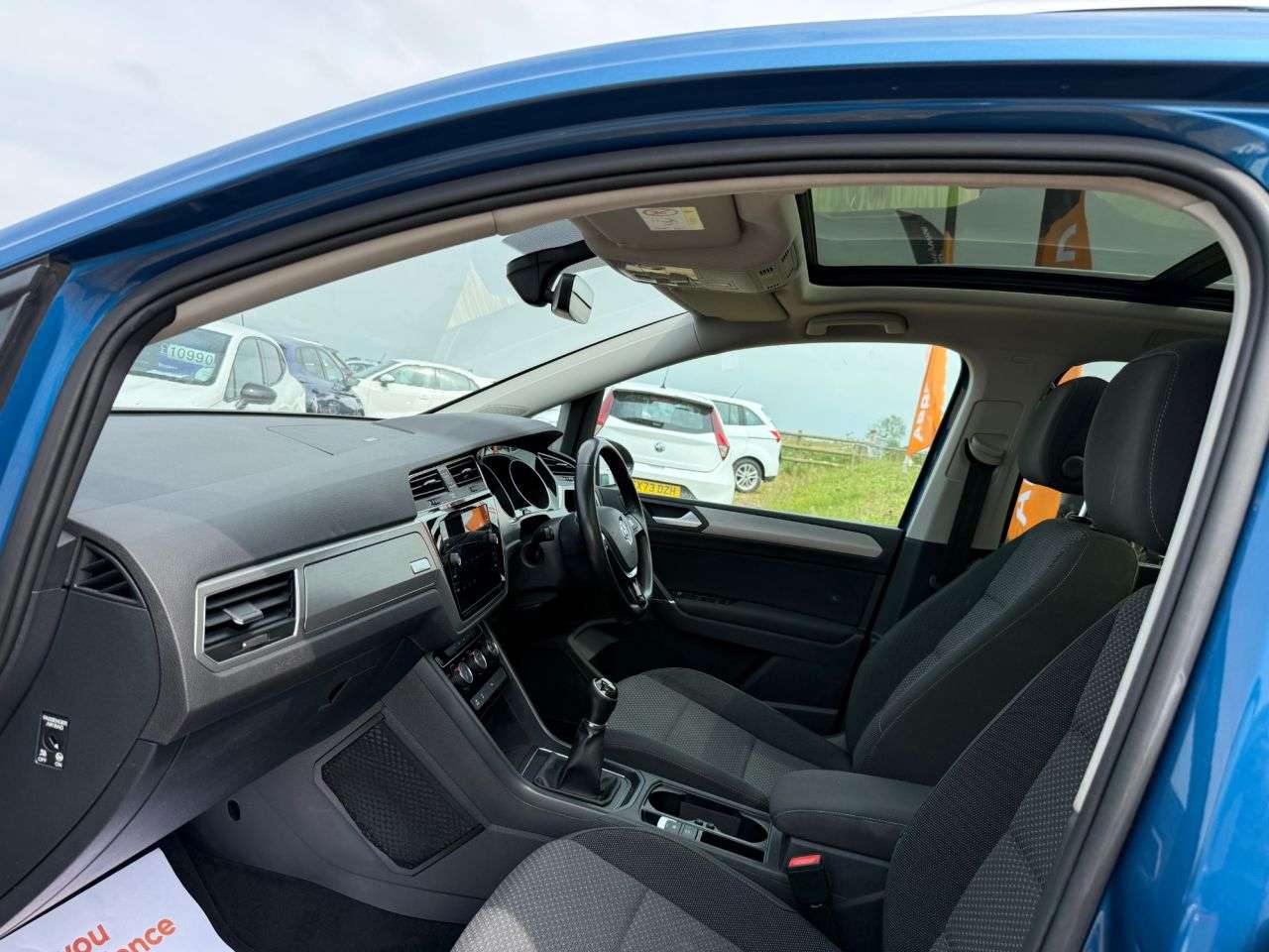 A 2018 VOLKSWAGEN TOURAN 1.6 TDI SE Family MPV 5dr Diesel Manual Euro 6 (s/s) (115 ps) A 2018 VOLKSWAGEN TOURAN 1.6 TDI SE Family MPV 5dr Diesel Manual Euro 6 (s/s) (115 ps)