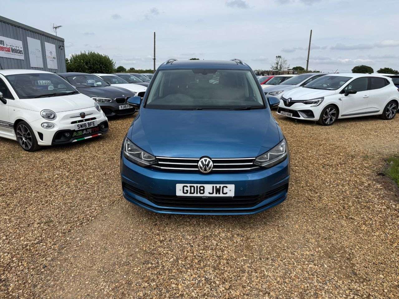 A 2018 VOLKSWAGEN TOURAN 1.6 TDI SE Family MPV 5dr Diesel Manual Euro 6 (s/s) (115 ps) A 2018 VOLKSWAGEN TOURAN 1.6 TDI SE Family MPV 5dr Diesel Manual Euro 6 (s/s) (115 ps)