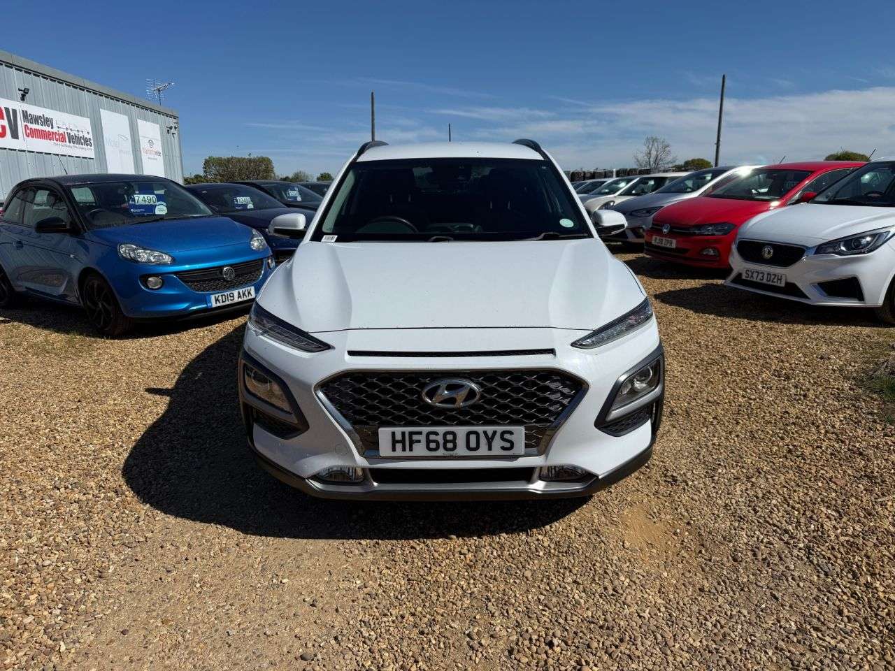 A 2018 HYUNDAI KONA 1.0 T-GDi Blue Drive Premium SUV 5dr Petrol Manual Euro 6 (s/s) (120 ps) A 2018 HYUNDAI KONA 1.0 T-GDi Blue Drive Premium SUV 5dr Petrol Manual Euro 6 (s/s) (120 ps)