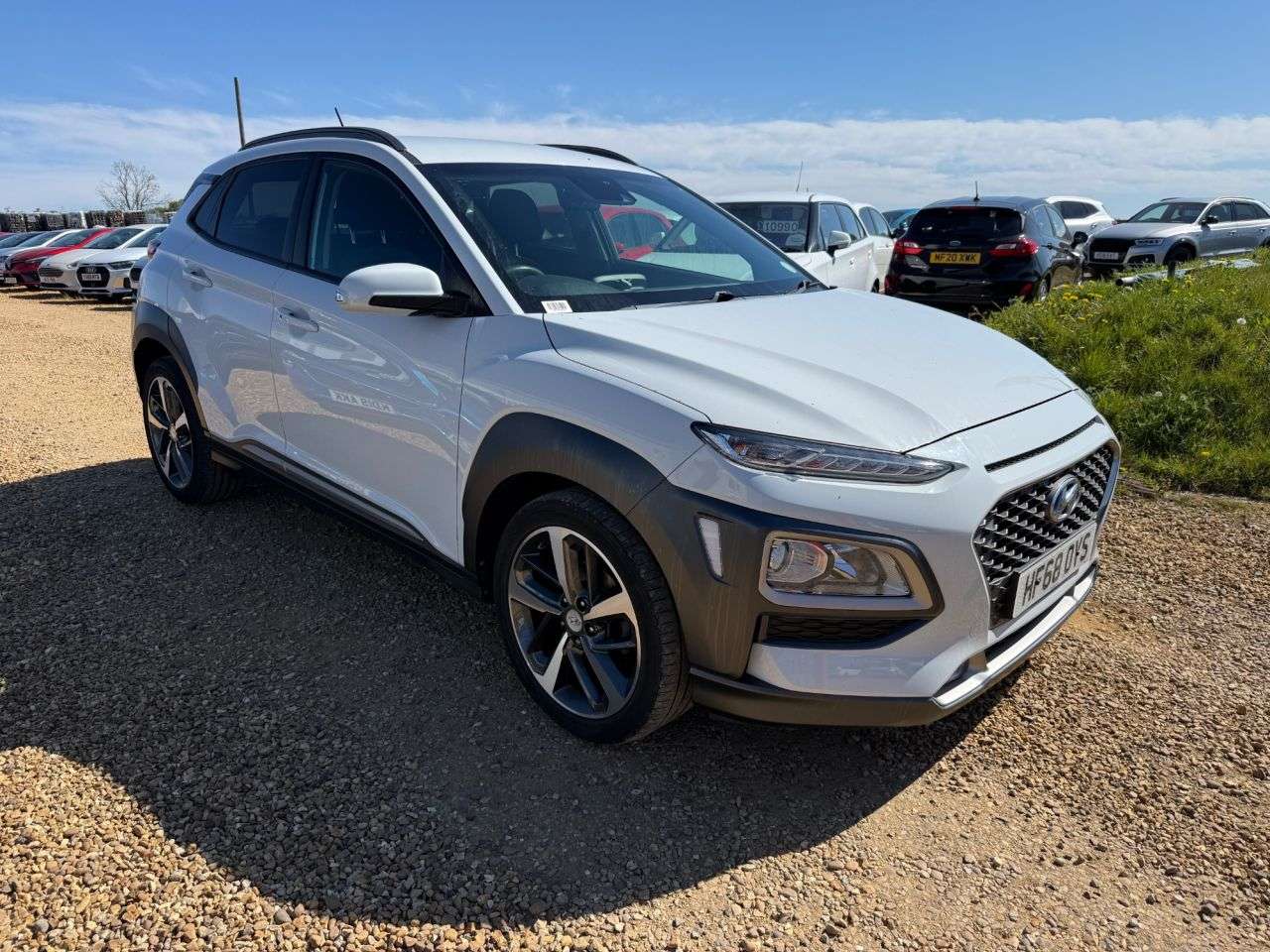 A 2018 HYUNDAI KONA 1.0 T-GDi Blue Drive Premium SUV 5dr Petrol Manual Euro 6 (s/s) (120 ps) A 2018 HYUNDAI KONA 1.0 T-GDi Blue Drive Premium SUV 5dr Petrol Manual Euro 6 (s/s) (120 ps)