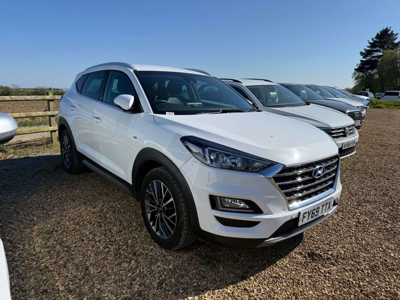 A 2019 HYUNDAI TUCSON 1.6 CRDi MHEV Premium SUV 5dr Diesel Hybrid DCT Euro 6 (s/s) (136 ps) A 2019 HYUNDAI TUCSON 1.6 CRDi MHEV Premium SUV 5dr Diesel Hybrid DCT Euro 6 (s/s) (136 ps)