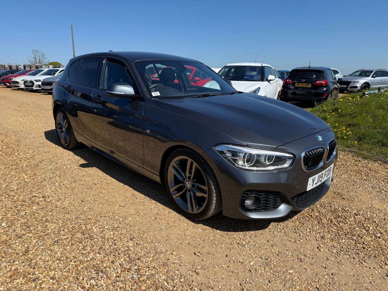 A 2019 BMW 1 SERIES 2.0 118d M Sport Hatchback 5dr Diesel Auto Euro 6 (s/s) (150 ps) A 2019 BMW 1 SERIES 2.0 118d M Sport Hatchback 5dr Diesel Auto Euro 6 (s/s) (150 ps)