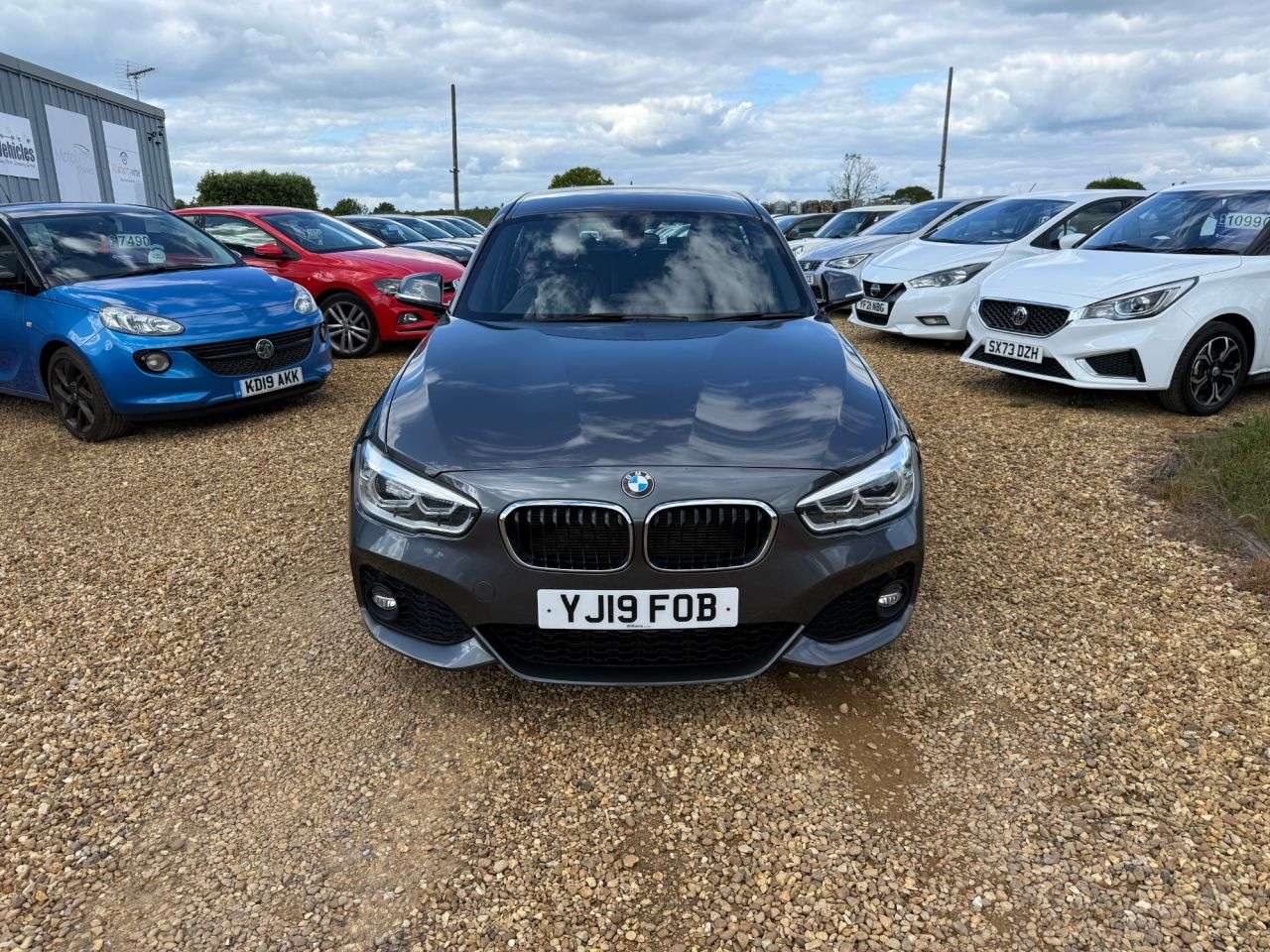 A 2019 BMW 1 SERIES 2.0 118d M Sport Hatchback 5dr Diesel Auto Euro 6 (s/s) (150 ps) A 2019 BMW 1 SERIES 2.0 118d M Sport Hatchback 5dr Diesel Auto Euro 6 (s/s) (150 ps)