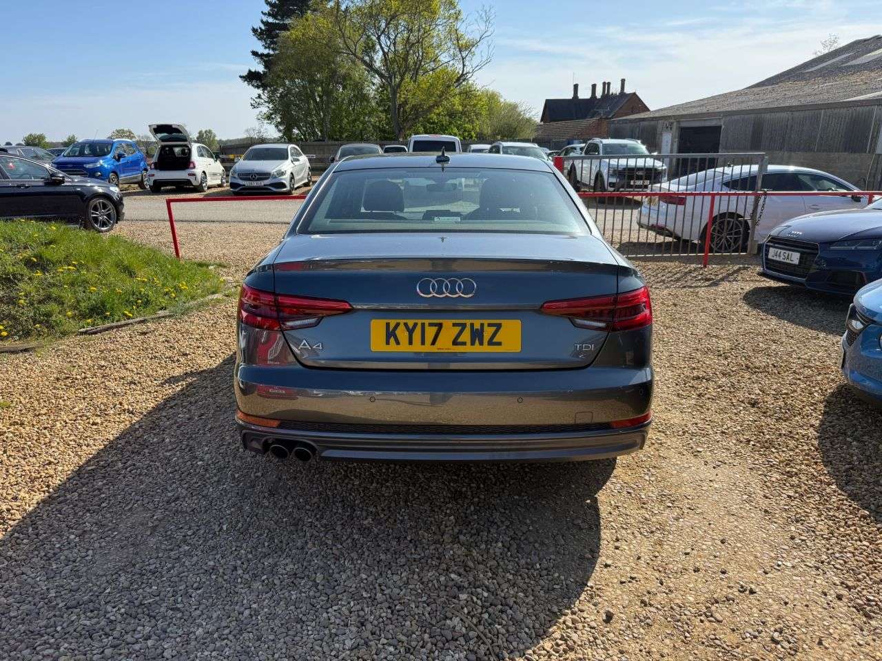 2017 AUDI A4 2017 AUDI A4