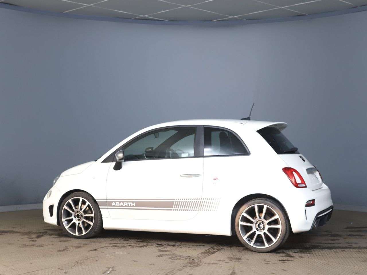 2018 ABARTH 595 2018 ABARTH 595