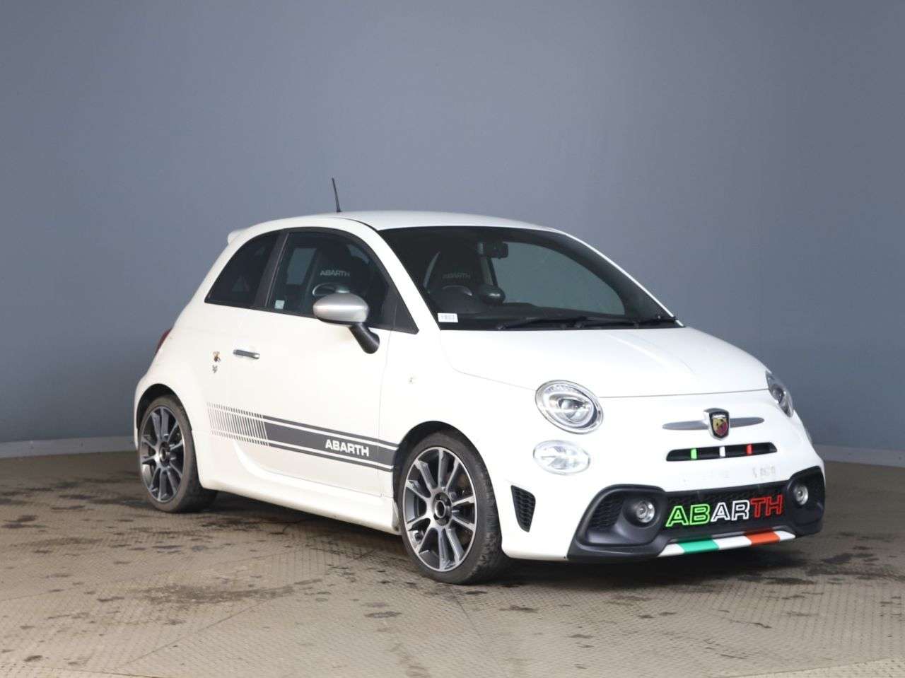 2018 ABARTH 595 2018 ABARTH 595