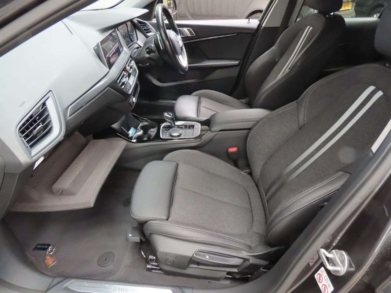 A 2020 BMW 1 SERIES 2.0 120d Sport Hatchback 5dr Diesel Auto xDrive Euro 6 (s/s) (190 ps) A 2020 BMW 1 SERIES 2.0 120d Sport Hatchback 5dr Diesel Auto xDrive Euro 6 (s/s) (190 ps)