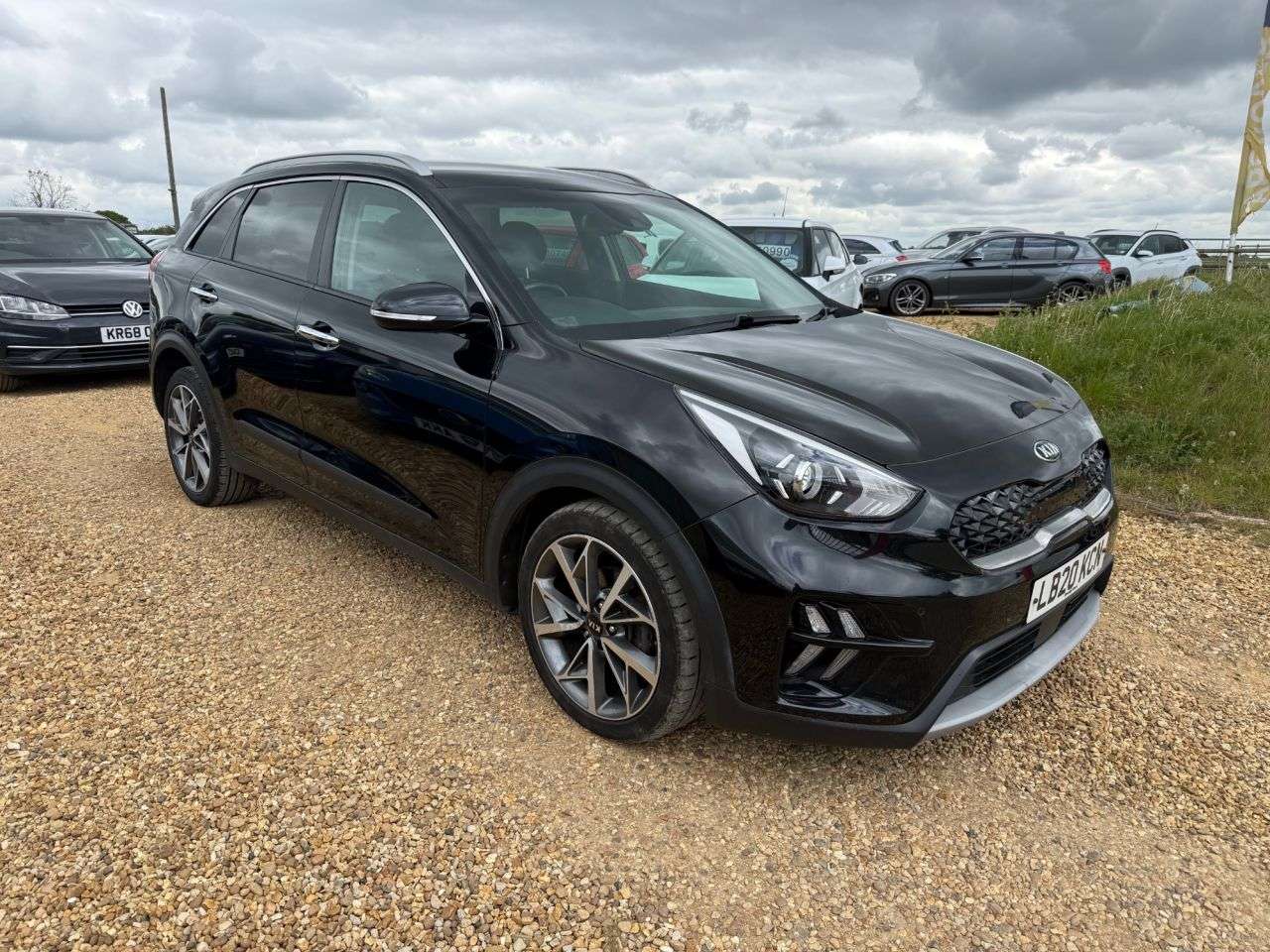 A 2020 KIA NIRO 1.6 GDi 3 SUV 5dr Petrol Hybrid DCT Euro 6 (s/s) (139 bhp) A 2020 KIA NIRO 1.6 GDi 3 SUV 5dr Petrol Hybrid DCT Euro 6 (s/s) (139 bhp)